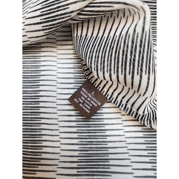 NWT Adrienne Vittadini Black & White /Embellished Shirt-Size Large - Picture 7 of 7